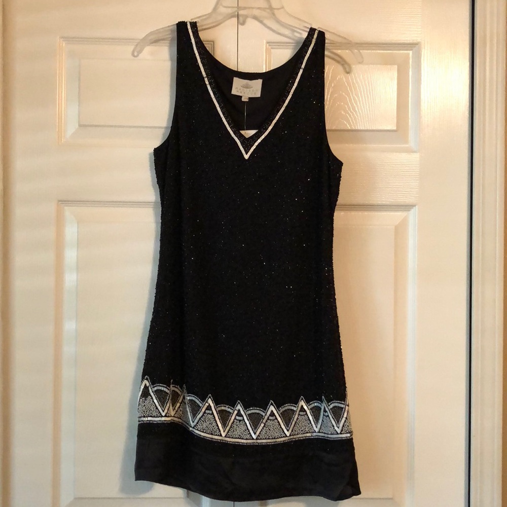 *MOVING SALE* NWT! Stunning Madison Marcus beaded gown, size M